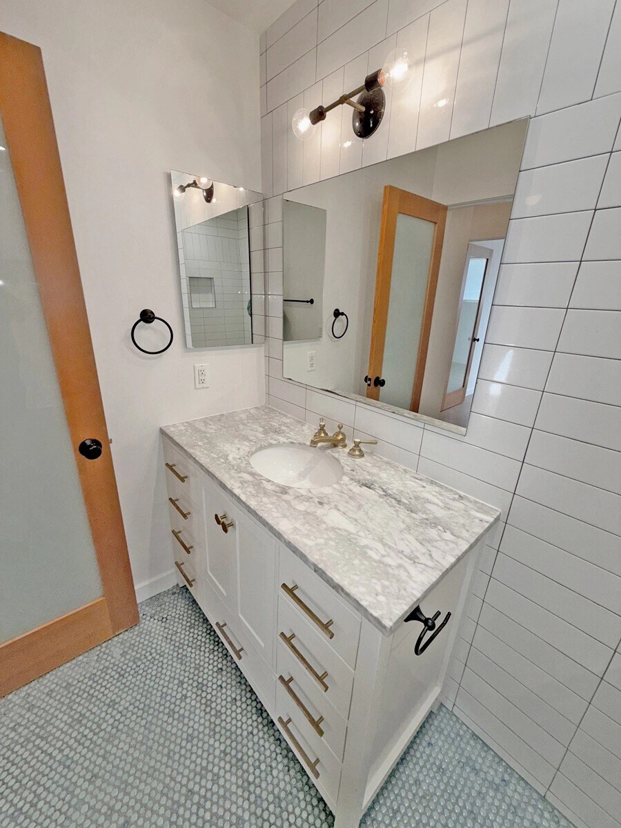 Building Photo - 850 2nd St