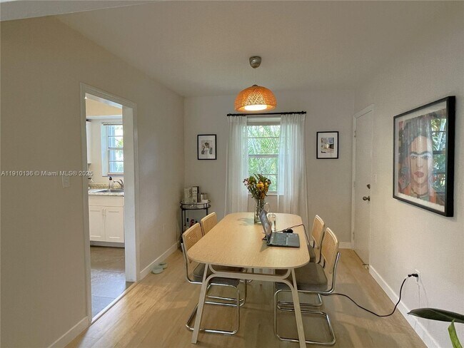 Building Photo - 5545 SW 80th St