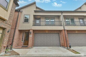 Building Photo - For Lease | 3 Bed, 2 Bath | 2,442 Sq Ft | ...