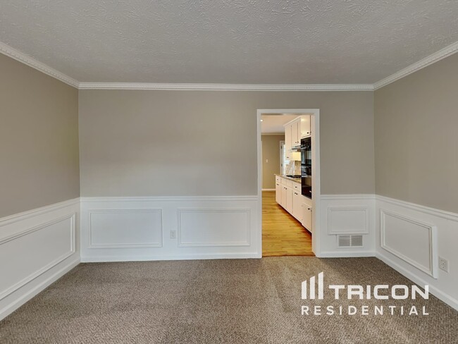 Building Photo - 2014 Greyfield Dr NW