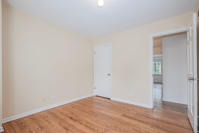 Building Photo - 3036 Highland Ave