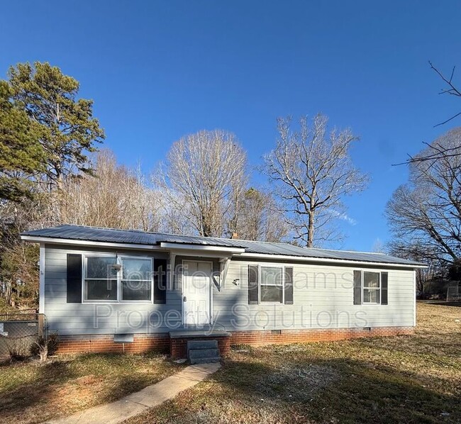 Primary Photo - 176 Coble Cir