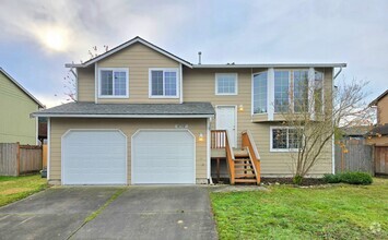 Building Photo - Arlington - Updated Home with 4 Bedroom + ...