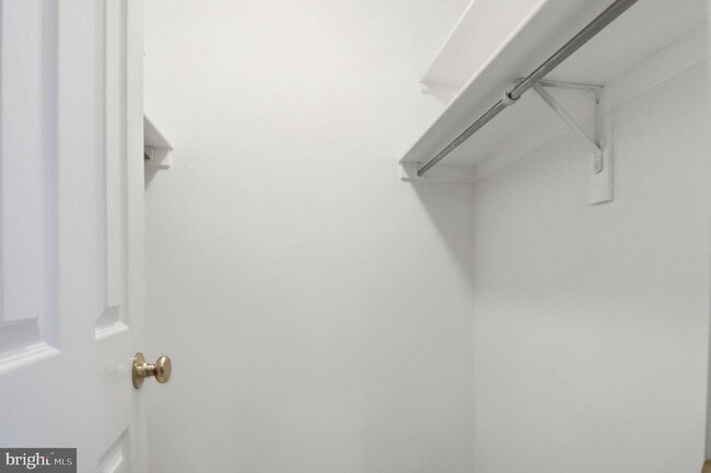 Building Photo - 3709 S George Mason Dr