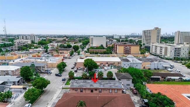 Building Photo - 40 W 4th St