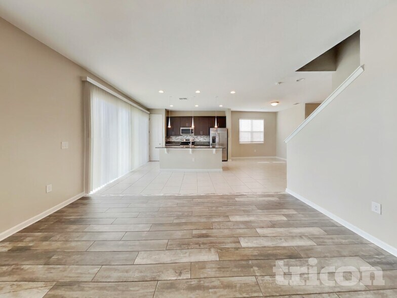 Building Photo - 311 Irving Bend Dr