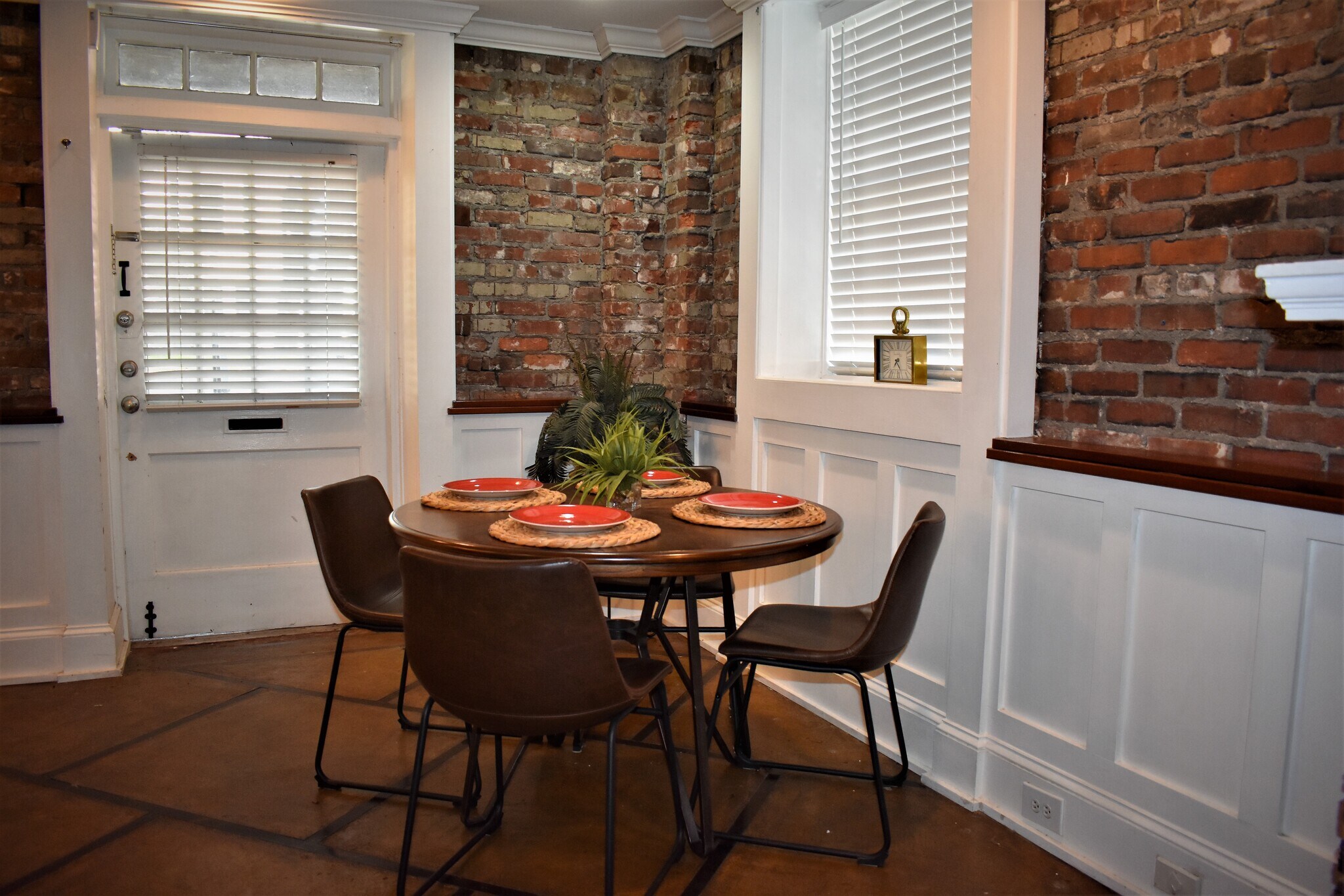 Building Photo - 101 W Oglethorpe Ave