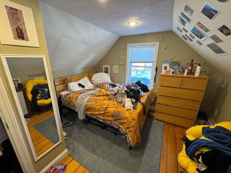 Building Photo - 735 Somerville Ave