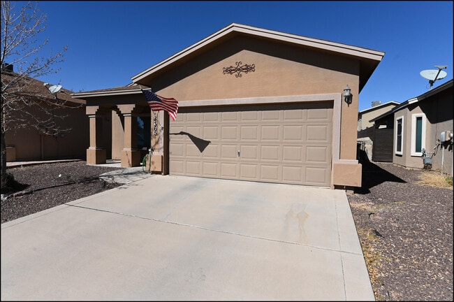 Building Photo - 14365 Valley Light Ct