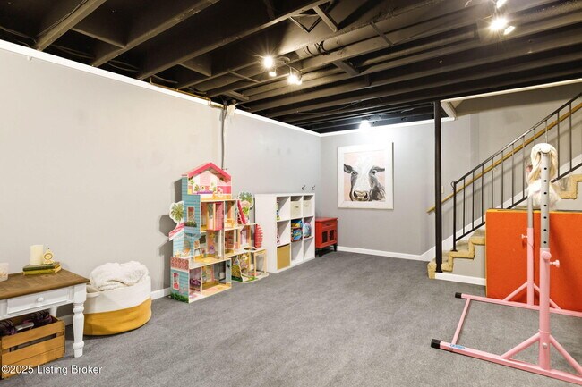 Building Photo - 1239 Westlynne Way