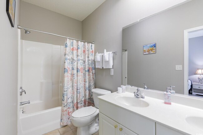 Building Photo - 9776 Leyland Dr