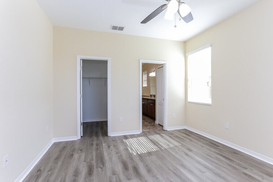 Building Photo - 2458 Dovesong Trace Dr