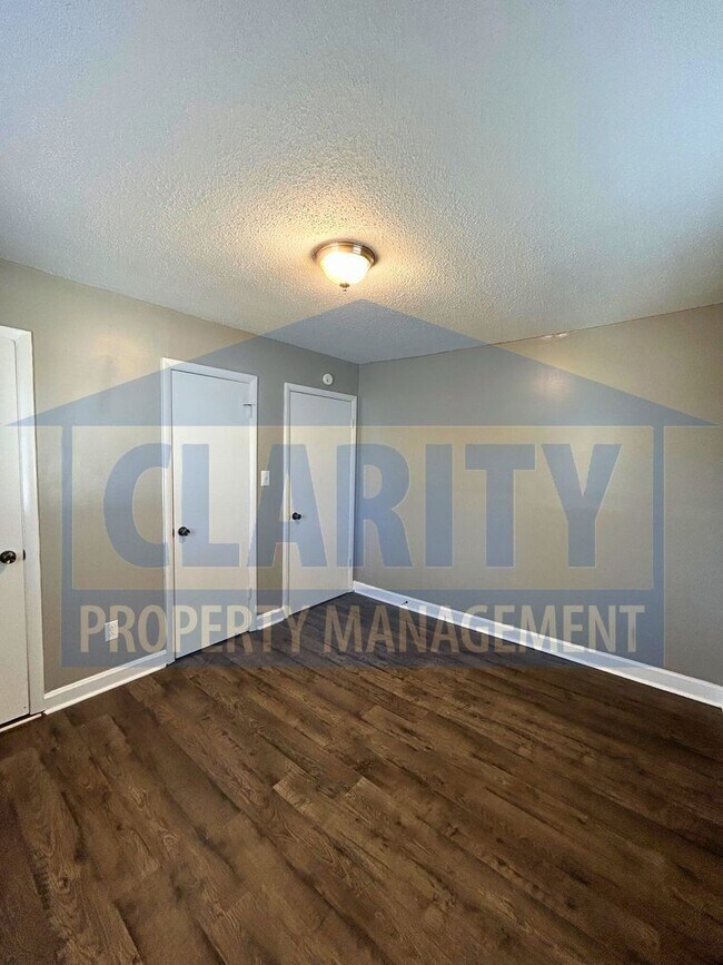 Building Photo - Super cute 3 bedroom house!!