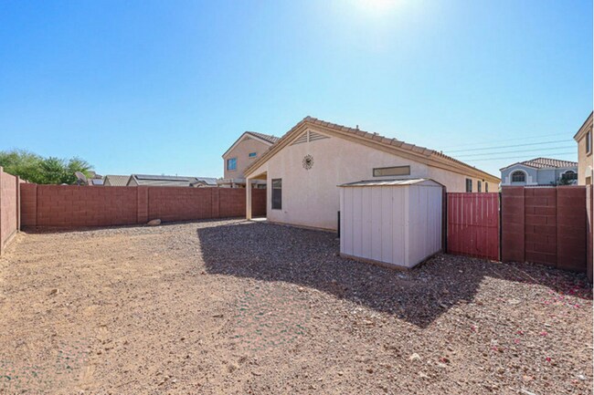 Building Photo - 4Bed/2Bath House in Buckeye! Move-In Ready on 06/04/2026!