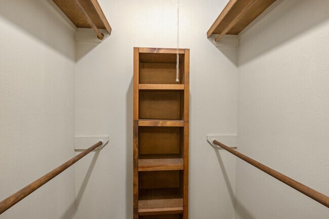 Building Photo - S1005-MF2