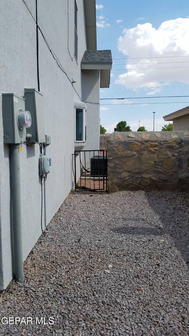 Building Photo - 12912 Alfredo Apodaca Dr