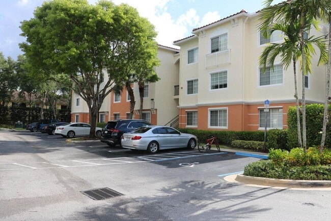 Building Photo - 9825 Baywinds Blvd