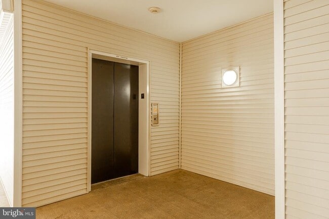 Building Photo - 4551 Strutfield Ln