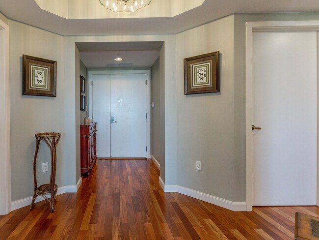 Building Photo - 3610 Gardens Pkwy