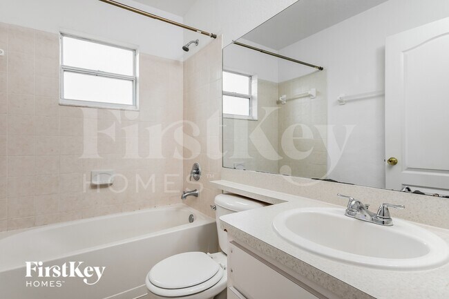 Building Photo - 122 Brandy Chase Blvd