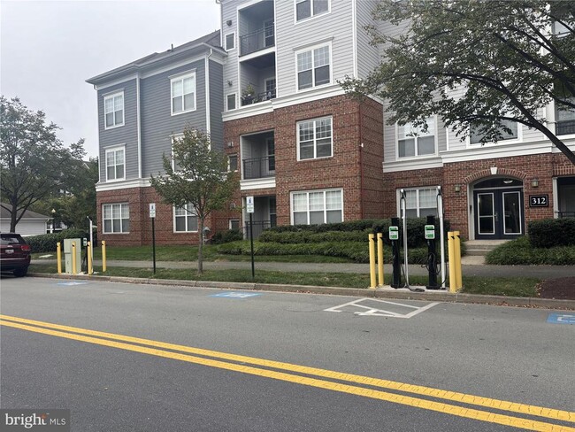 Building Photo - 333 Prettyman Dr