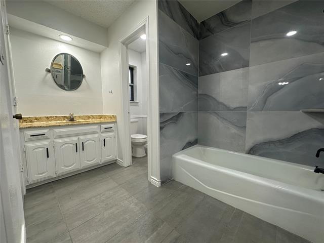 Building Photo - 719 Athenia Way