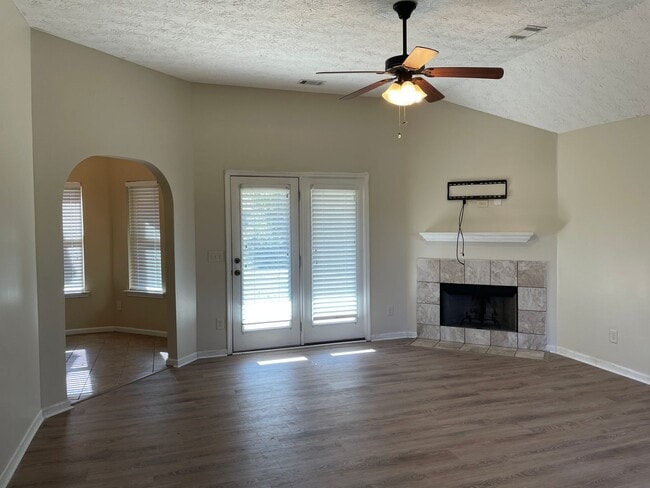 Building Photo - 506 Old Mill Way