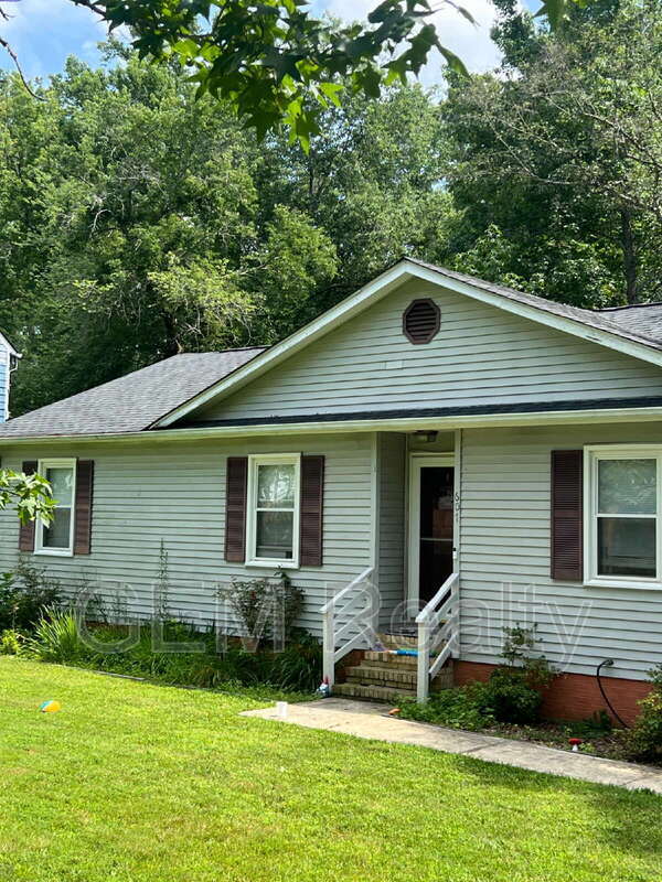 Building Photo - 607 Casey Pl