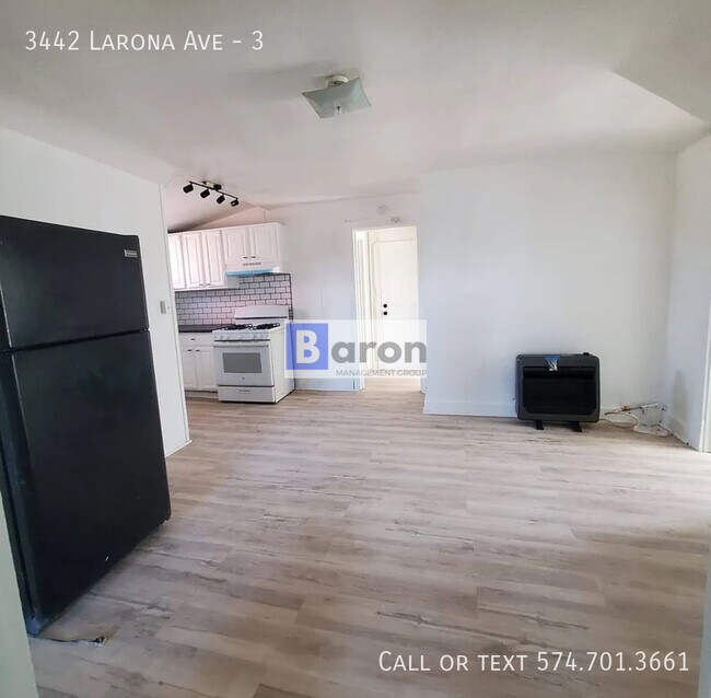 Building Photo - 3442 Larona Ave