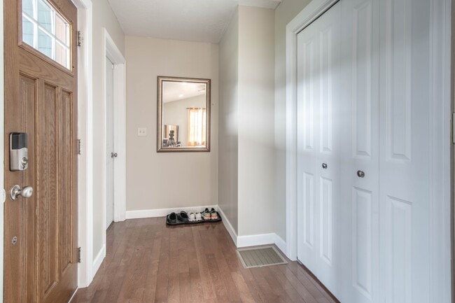 Building Photo - 29573 Maple St