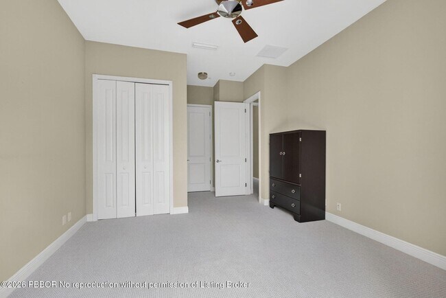Building Photo - 803 del Sol Cir