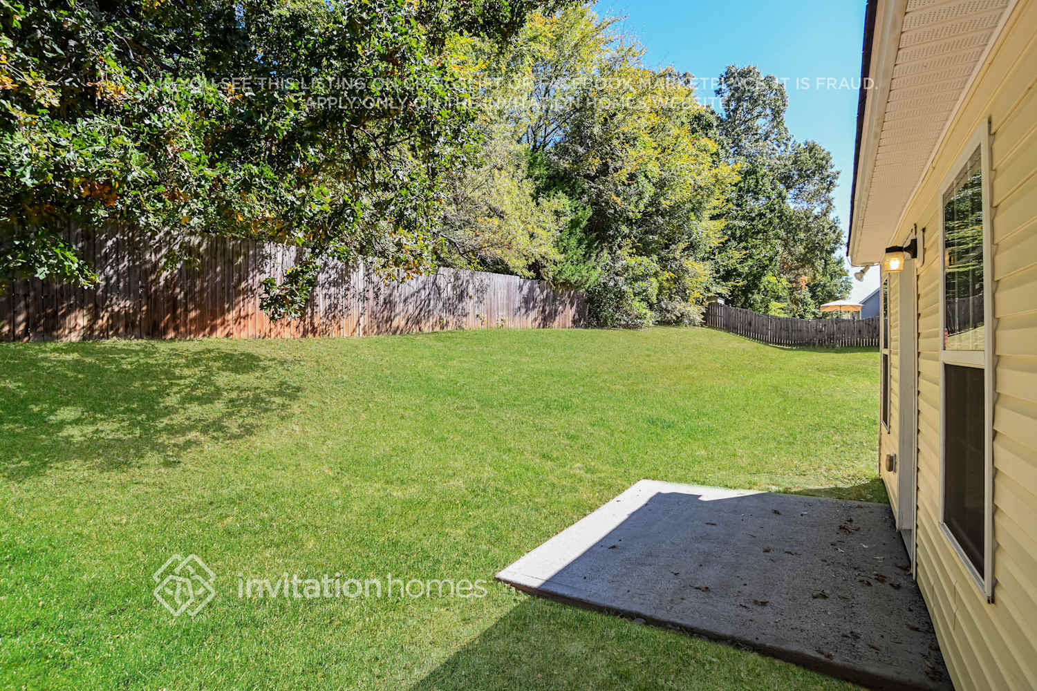 Building Photo - 305 Peachtree Rd