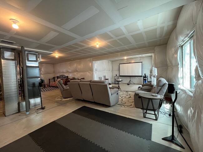 Building Photo - Beautiful Home in South Fort Collins