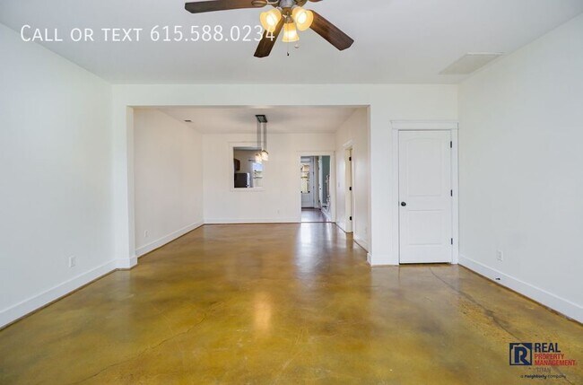 Building Photo - 1427 Winding Creek Dr