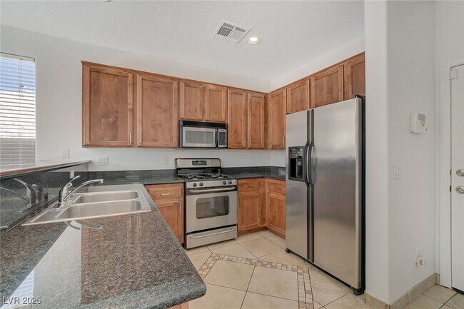 Building Photo - 11215 Dahlia Grove St