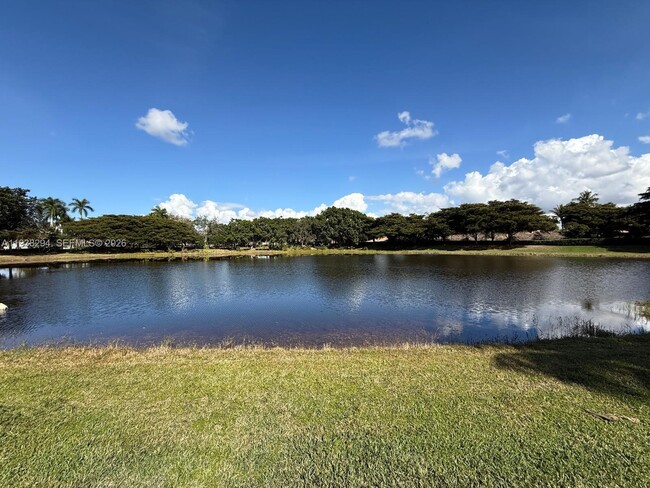 Building Photo - 2408 Deer Creek Rd