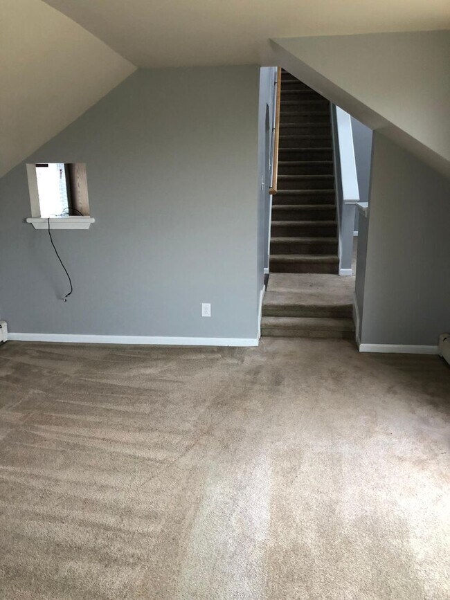 Building Photo - 3 bedroom 2 bath Home in Alburtis