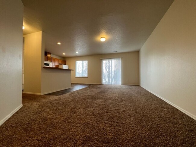 Building Photo - 2944 W Marbeth Ct