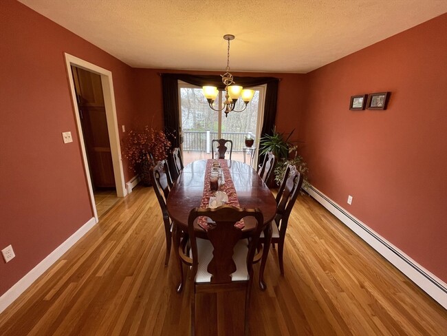 Building Photo - 2 Barrett Rd