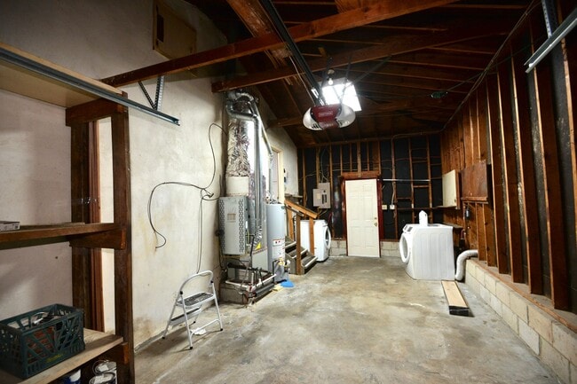 Building Photo - 278 Appian Ave