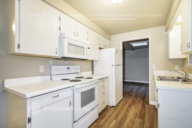 Building Photo - 14719 104th Ave E