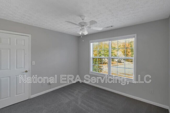 Building Photo - 455 Trelawney Cir