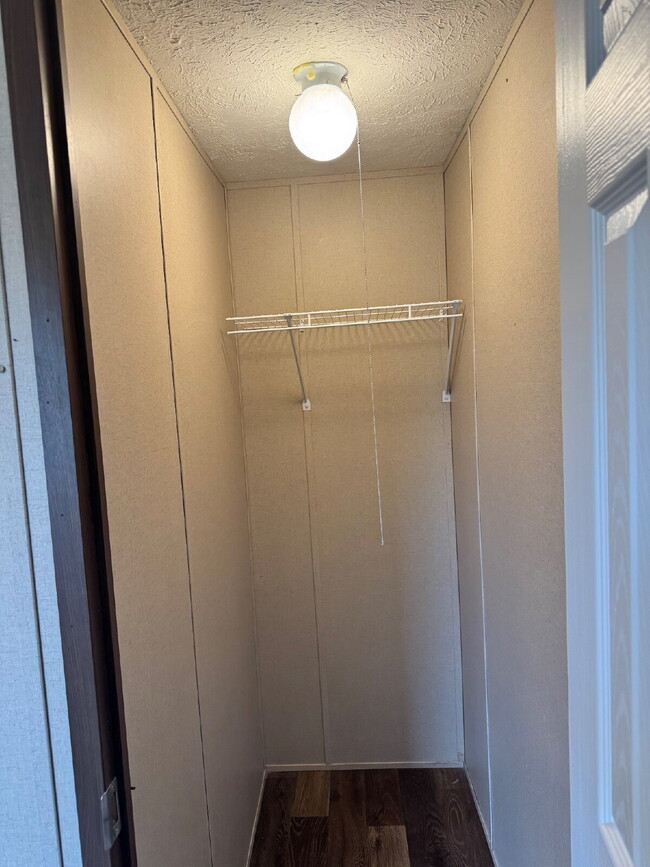 Building Photo - 2 bed 2 bath in Fair Play