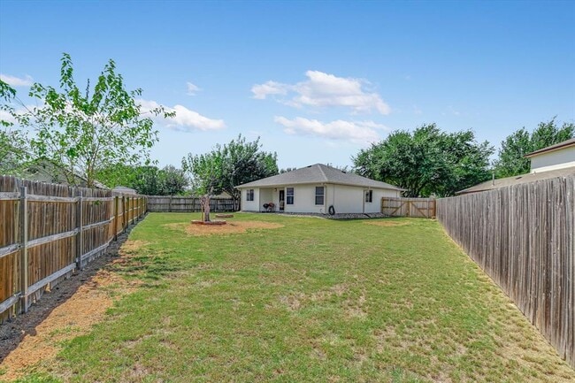 Building Photo - 5012 Daymon Ct