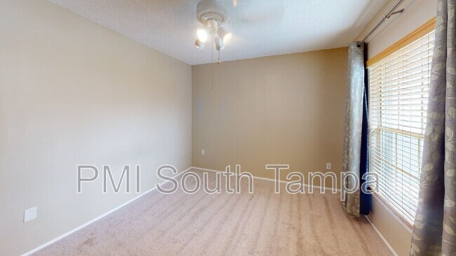 Building Photo - 3506 52nd Ave W