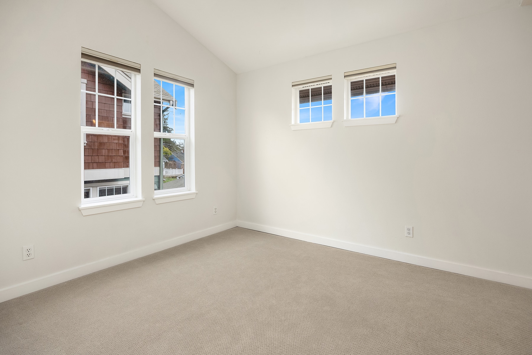 Building Photo - 5430 California Ave SW