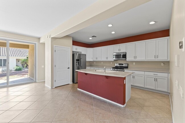 Building Photo - 12911 W Rincon Dr