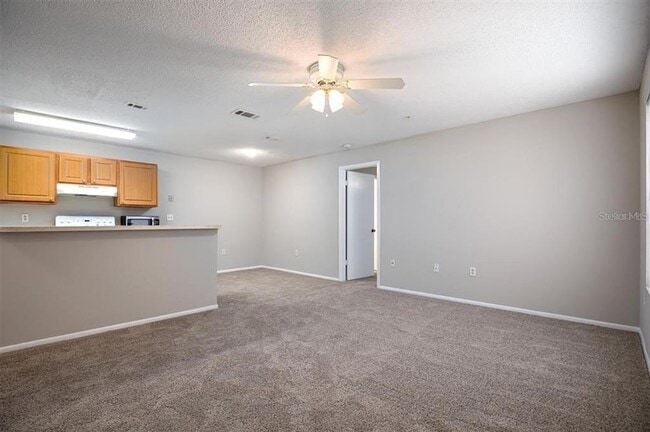 Building Photo - 637 Buoy Ln