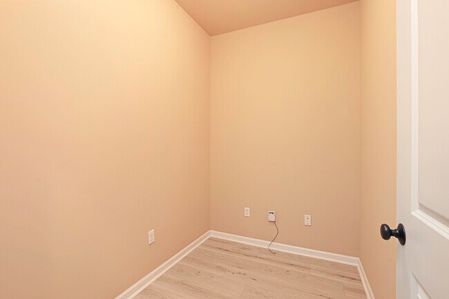 Building Photo - 15458 Rose Stone Dr