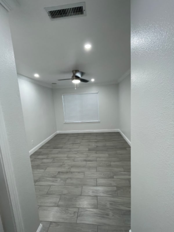 Building Photo - 5589 W Los Altos Ave